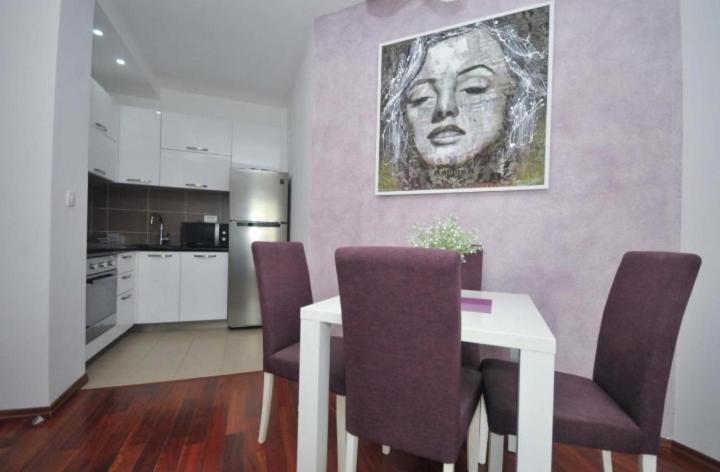 Seaside Apartments Петровац Экстерьер фото
