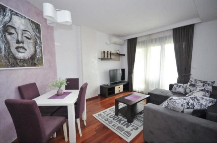 Seaside Apartments Петровац Экстерьер фото