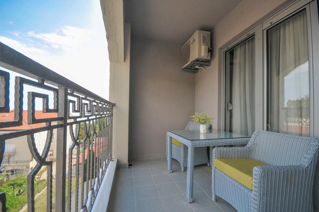 Seaside Apartments Петровац Экстерьер фото