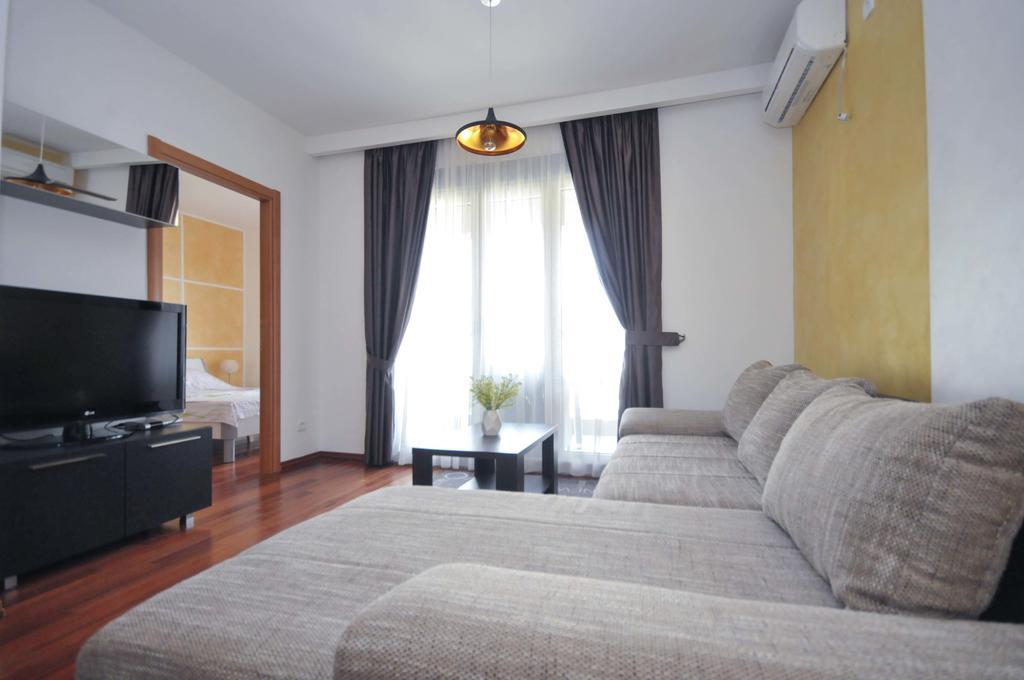 Seaside Apartments Петровац Экстерьер фото
